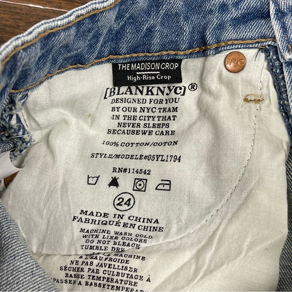 Blank NYC The Madison Crop High Rise New Size 24 - Picture 10 of 10